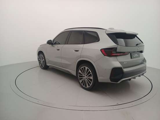 BMW-X1-2.0 16V TURBO GASOLINA SDRIVE20I M SPORT STEPTRONIC BMW-X1-2023