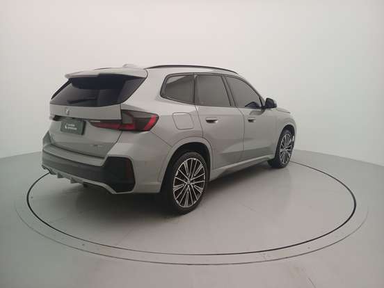BMW-X1-2023