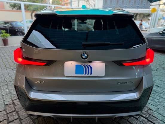 BMW-X1-2024
