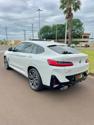 BMW-X4-2023
