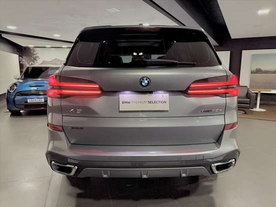 BMW-X5-2024