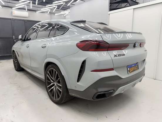BMW-X6-3.0 TWINPOWER GASOLINA XDRIVE40I M SPORT AUTOMÁTICO BMW-X6-2024