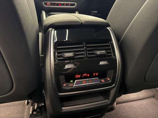 BMW-X6-3.0 TWINPOWER GASOLINA XDRIVE40I M SPORT DARK EDITION AUTOMÁTICO BMW-X6-2025