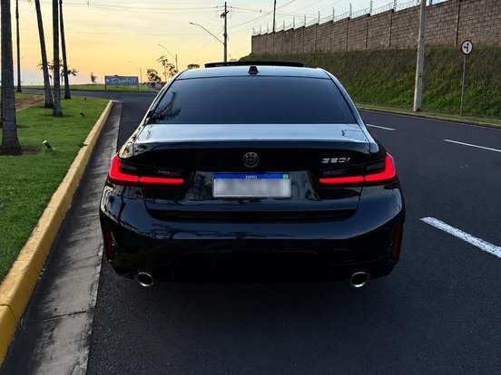 BMW-320i-2.0 16V TURBO FLEX M SPORT AUTOMÁTICO BMW-320i-2023