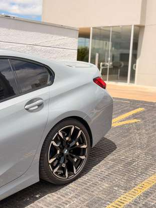 BMW-320i-2024