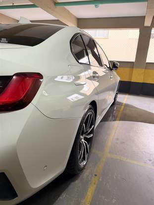 BMW-320i-2020