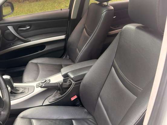 BMW-325i-2.5 SEDAN 24V GASOLINA 4P AUTOMÁTICO BMW-325i-2011