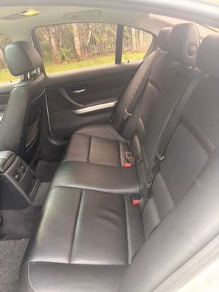 BMW-325i-2011