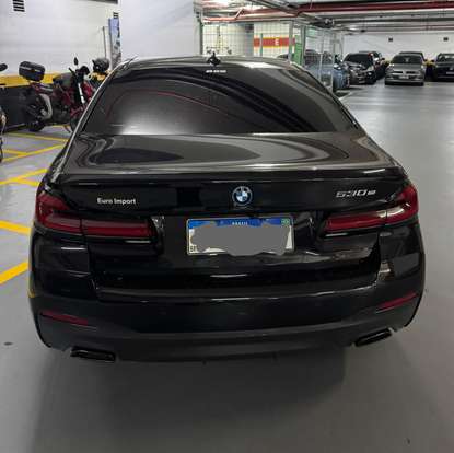 BMW-530e-2022