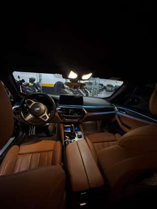 BMW-530e-2022