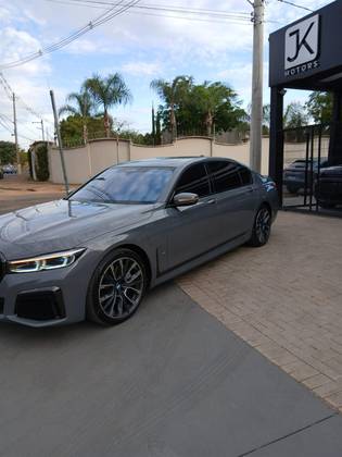 BMW 745Le 3.0 TWINPOWER HÍBRIDO M SPORT AUTOMÁTICO