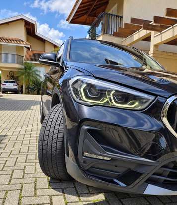 BMW-X1-2021