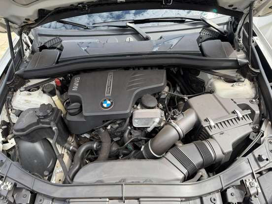 BMW-X1-2012