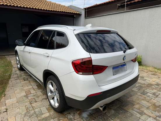 BMW-X1-2.0 16V TURBO GASOLINA SDRIVE20I 4P AUTOMÁTICO BMW-X1-2012