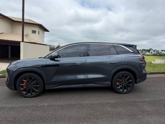 BYD ATTO 8 1.5 TURBO PHEV AWD AUTOMÁTICO