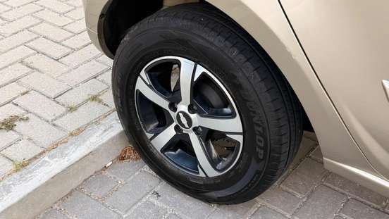 CHEVROLET-AGILE-2012