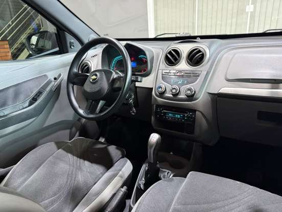 CHEVROLET-AGILE-2010