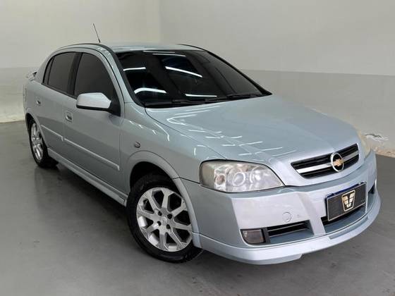 CHEVROLET ASTRA 2.0 MPFI ADVANTAGE 8V FLEX 4P MANUAL