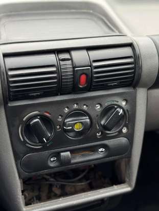 CHEVROLET-CLASSIC-2011