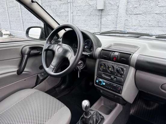 CHEVROLET-CLASSIC-2010