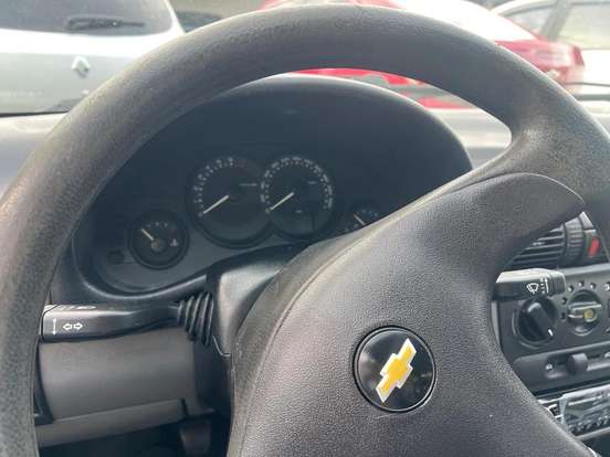 CHEVROLET-CLASSIC-2010
