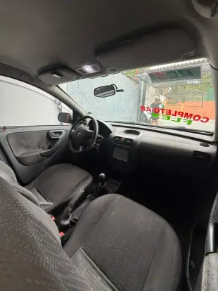 CHEVROLET-CORSA-2011