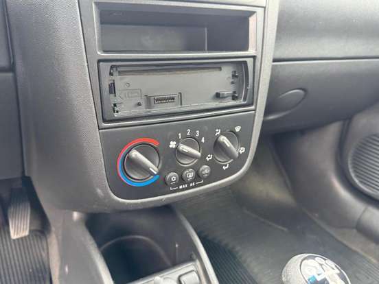 CHEVROLET-CORSA-1.4 MPFI MAXX 8V FLEX 4P MANUAL CHEVROLET-CORSA-2011