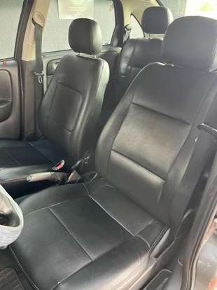 CHEVROLET-CORSA-2011