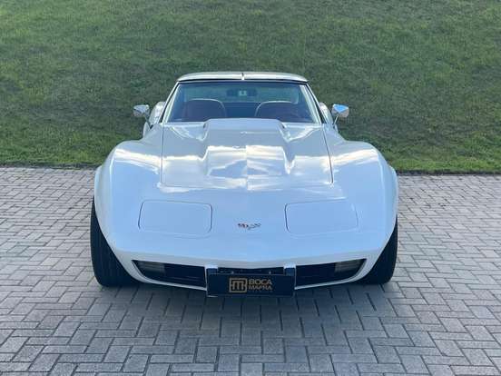 CHEVROLET-CORVETTE-5.7 V8 GASOLINA STINGRAY TARGA AUTOMÁTICO CHEVROLET-CORVETTE-1977
