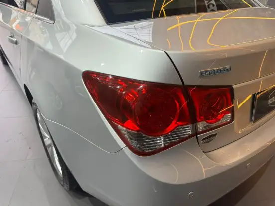 CHEVROLET-CRUZE-1.8 LT 16V FLEX 4P MANUAL CHEVROLET-CRUZE-2015