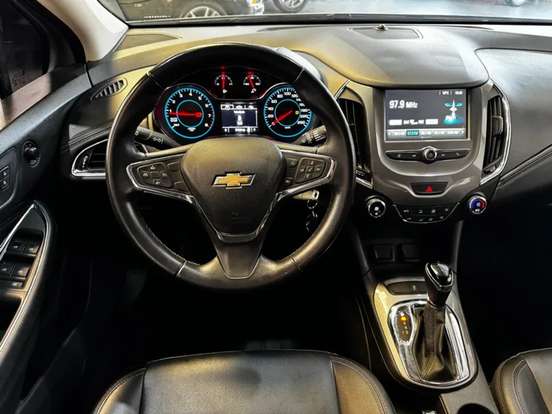 CHEVROLET-CRUZE-2018