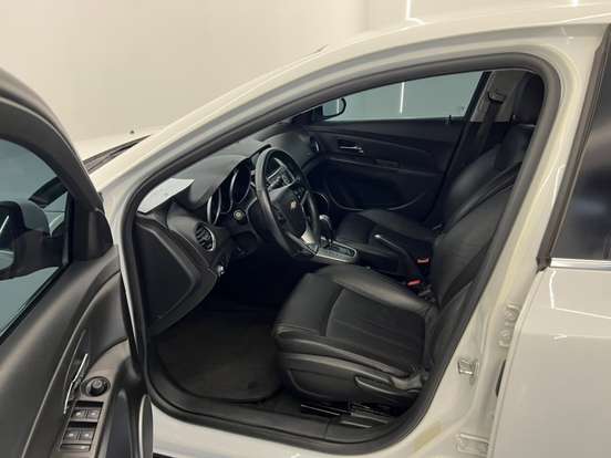 CHEVROLET-CRUZE-1.8 LT 16V FLEX 4P AUTOMÁTICO CHEVROLET-CRUZE-2013