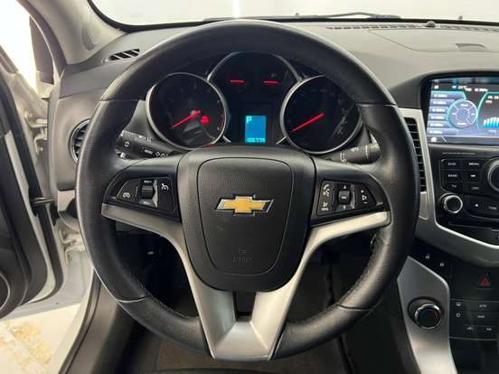 CHEVROLET-CRUZE-2013