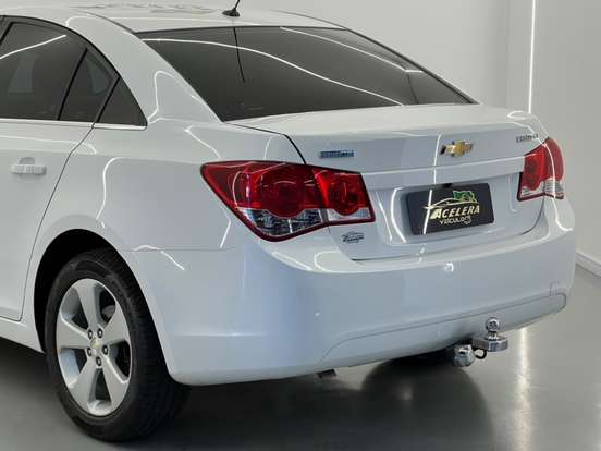 CHEVROLET-CRUZE-2013