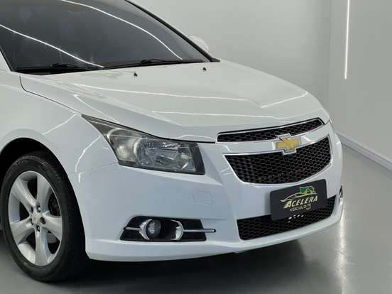 CHEVROLET-CRUZE-2013