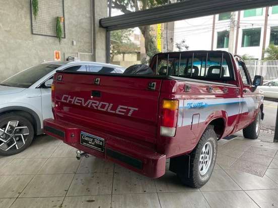 CHEVROLET-D20-1993