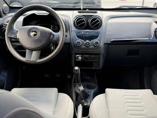 CHEVROLET-MONTANA-2011
