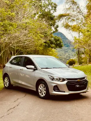 CHEVROLET-ONIX-2022