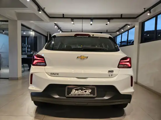 CHEVROLET-ONIX-2024