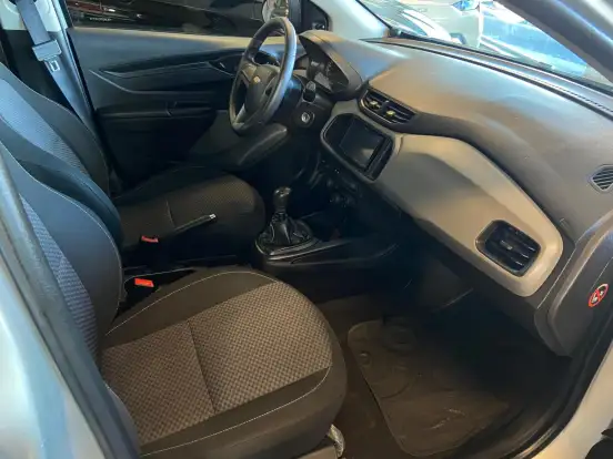CHEVROLET-ONIX-2019