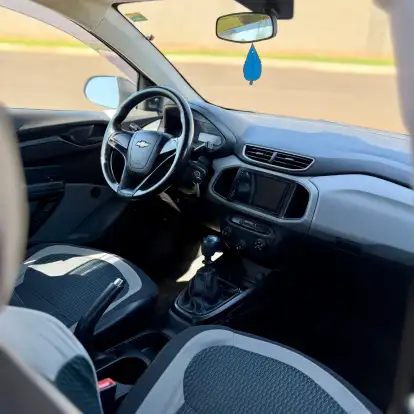 CHEVROLET-ONIX-2016