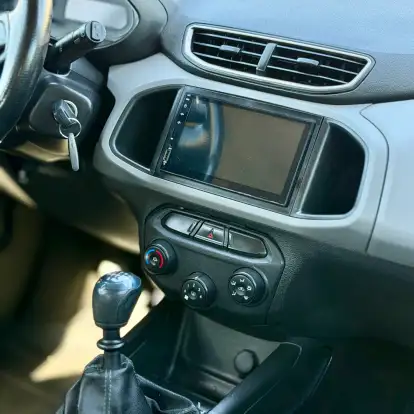 CHEVROLET-ONIX-2016