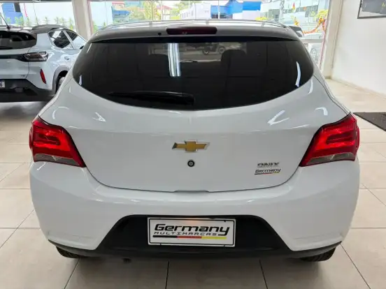 CHEVROLET-ONIX-1.0 MPFI LT 8V FLEX 4P MANUAL CHEVROLET-ONIX-2017