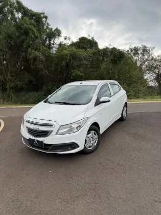 CHEVROLET ONIX 1.0 MPFI LT 8V FLEX 4P MANUAL
