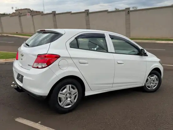 CHEVROLET-ONIX-1.0 MPFI LT 8V FLEX 4P MANUAL CHEVROLET-ONIX-2012