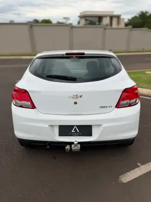 CHEVROLET-ONIX-2012