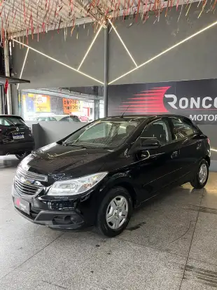 CHEVROLET-ONIX-2013