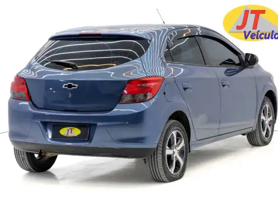 CHEVROLET-ONIX-1.0 MPFI SELEÇÃO 8V FLEX 4P MANUAL CHEVROLET-ONIX-2015