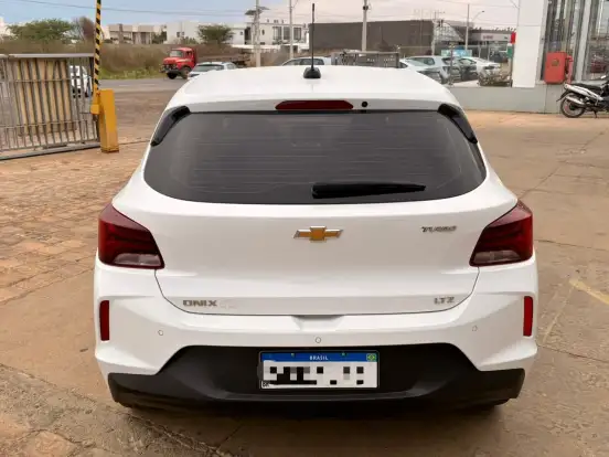 CHEVROLET-ONIX-2024