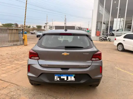 CHEVROLET-ONIX-2020